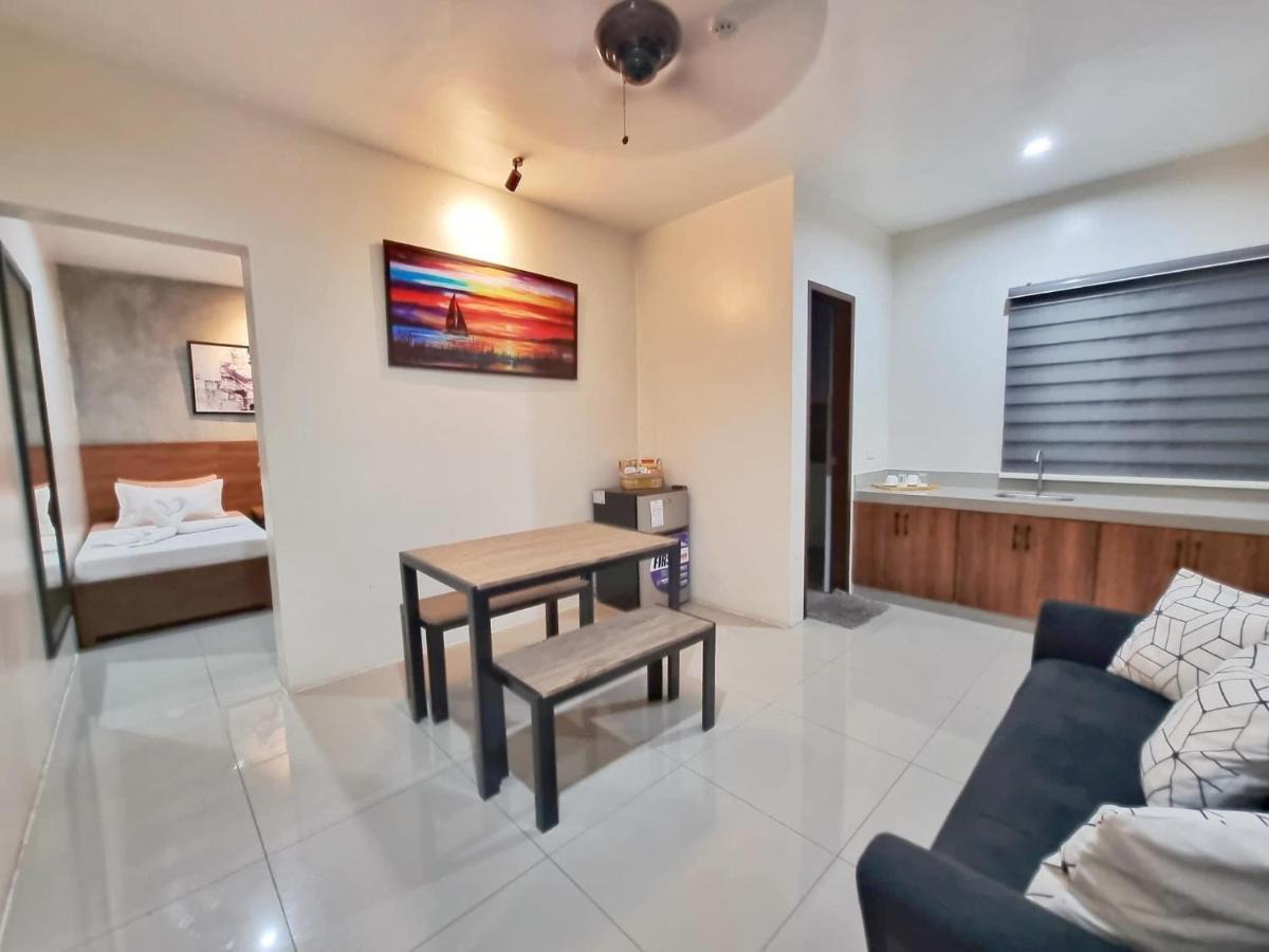A&E Apartelle Баколод Экстерьер фото
