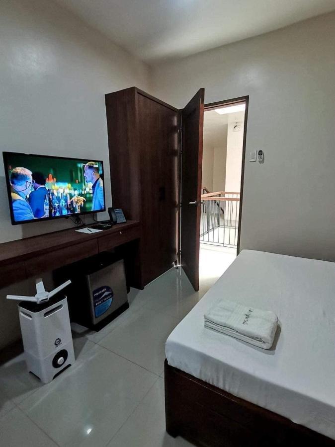 A&E Apartelle Баколод Экстерьер фото