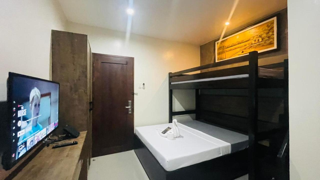 A&E Apartelle Баколод Экстерьер фото